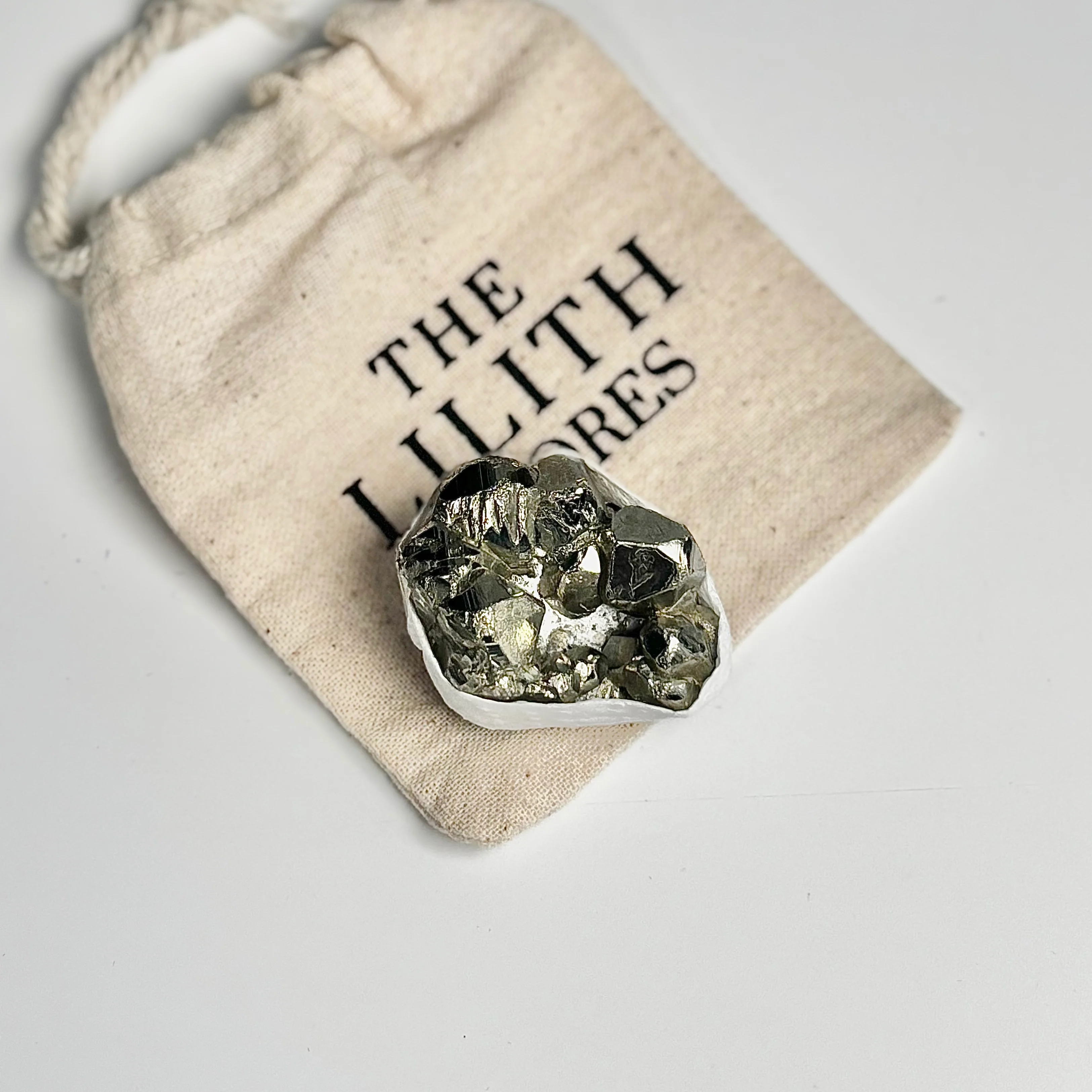 Geode, Cluster & Minerals